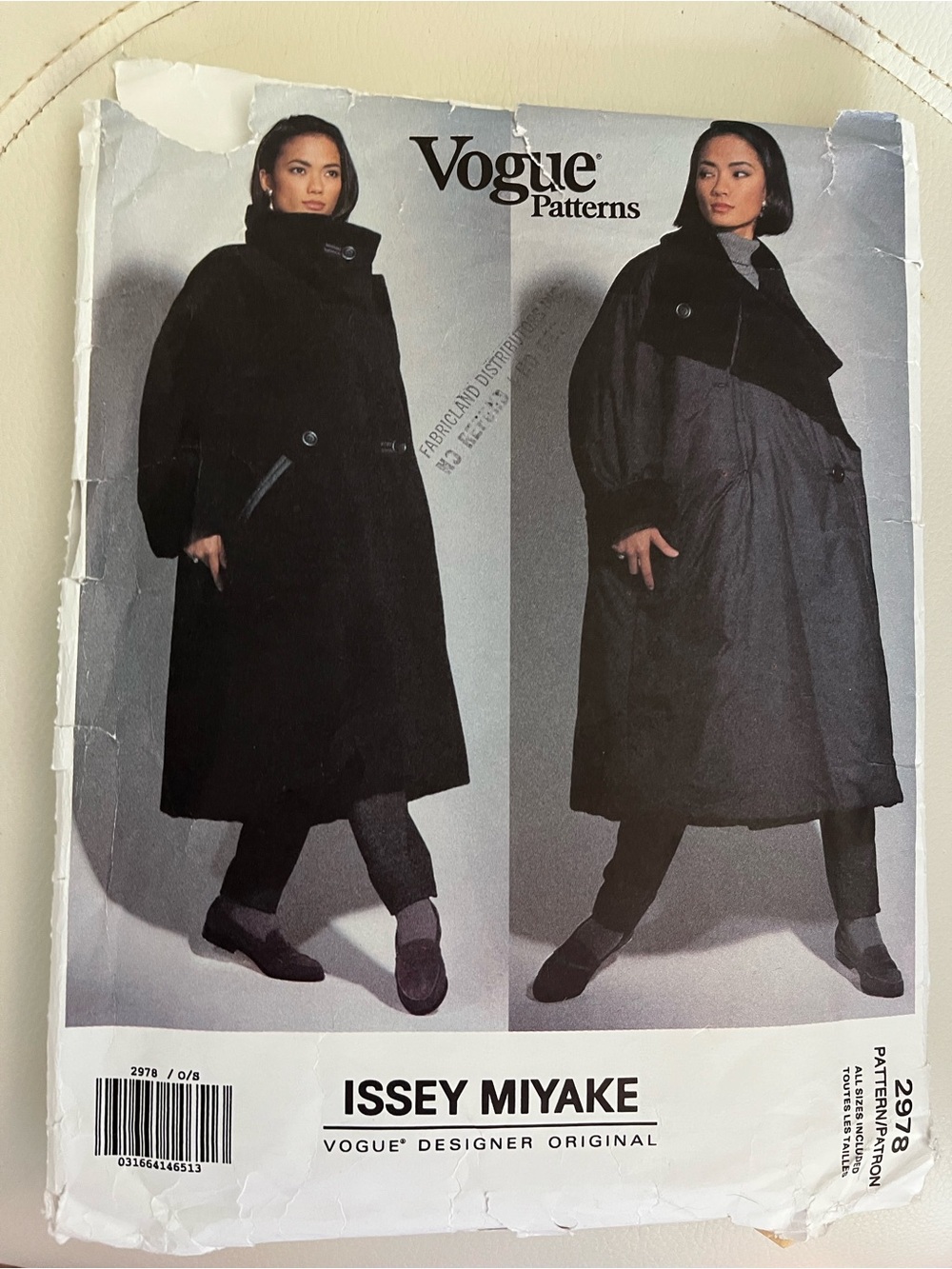 RARE Issey Miyake 1992 Vogue 2978 Sewing Pattern Reversible Coat Sizes 8-14 CUT